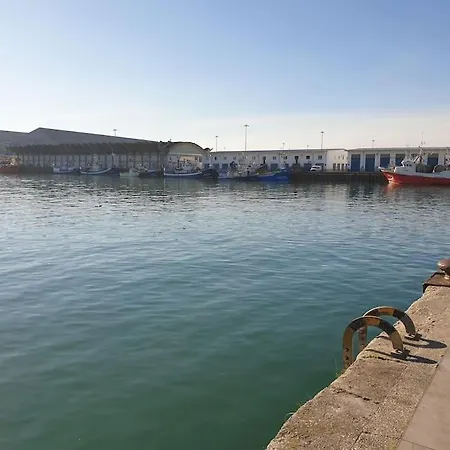 Con Garaje. Luminoso Y Confortable * Santander