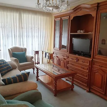 Con Garaje. Luminoso Y Confortable *