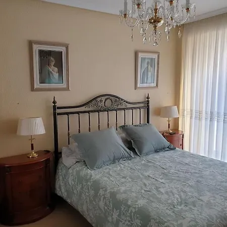 Apartamento Con Garaje. Luminoso Y Confortable *