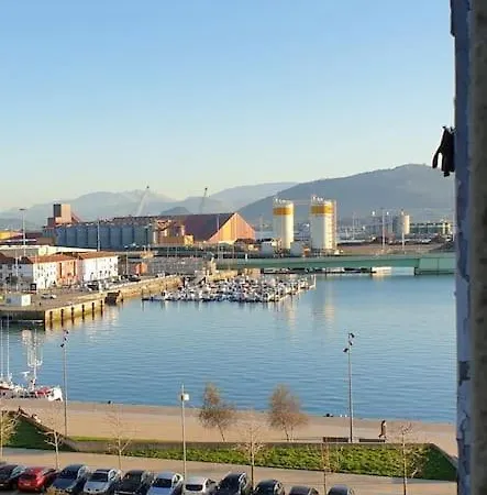 Con Garaje. Luminoso Y Confortable *