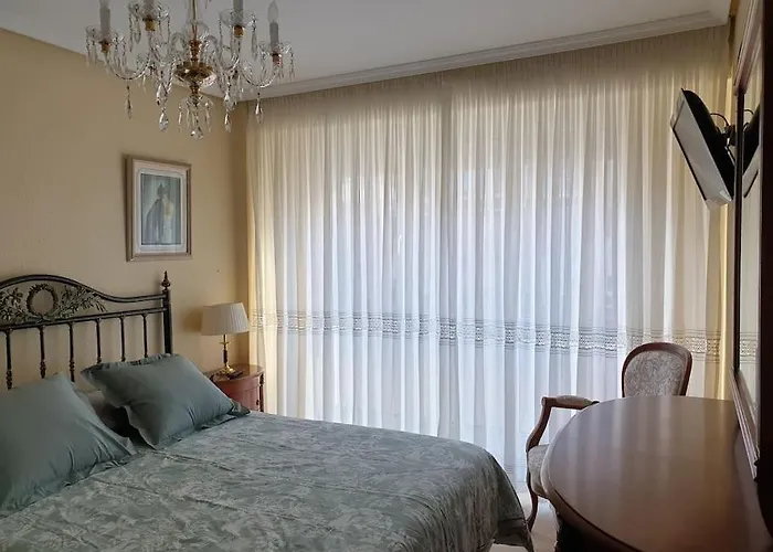 Con Garaje. Luminoso Y Confortable Apartment Santander