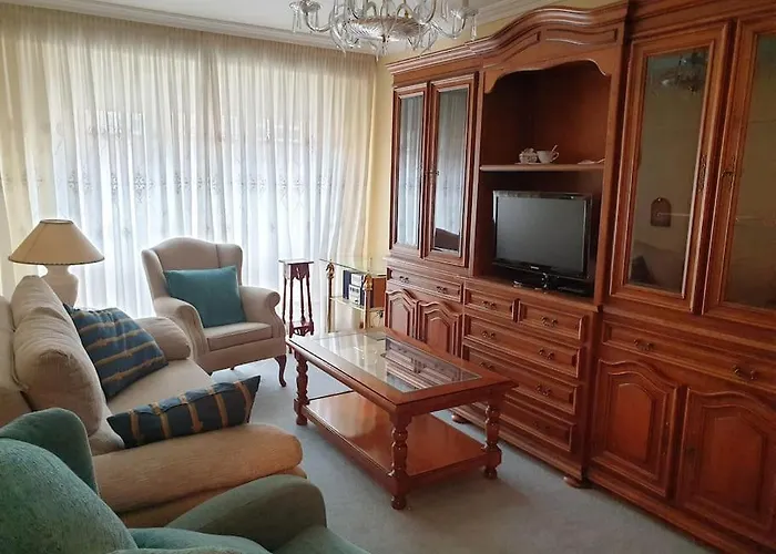 Con Garaje. Luminoso Y Confortable *